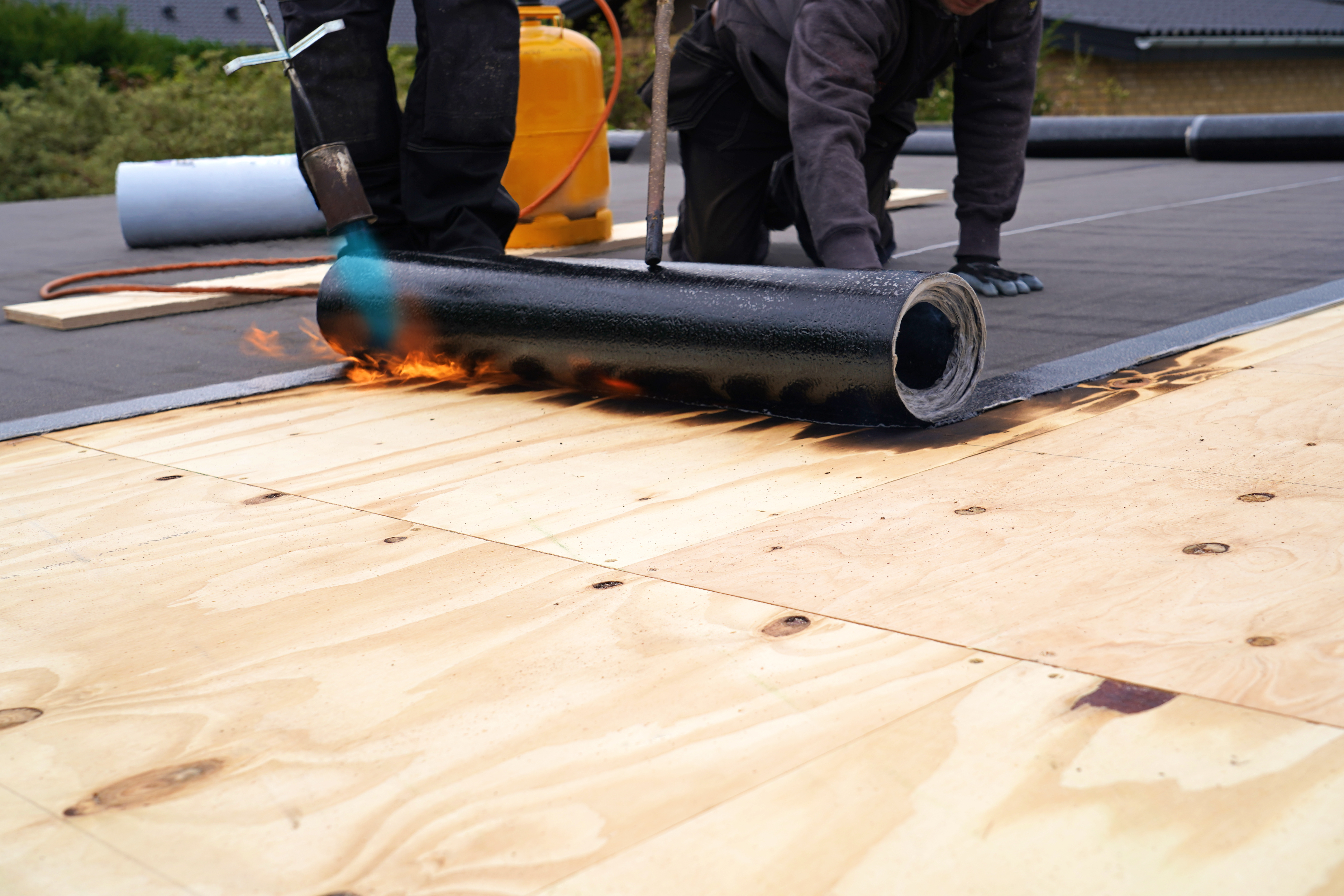 The Pros and Cons of a Flat Roof